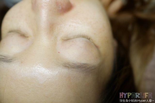 ∥美睫∥無神單眼皮接完睫毛後變身放電雙眼皮~極細睫毛的隱形眼線效果超威,讓我又有閃閃發亮滴迷人眼神啦!!!@台中娳娳婭精油花園 @強生與小吠的Hyper人蔘~ 台中娳娳婭接睫毛 種睫毛植睫毛 (11).jpg