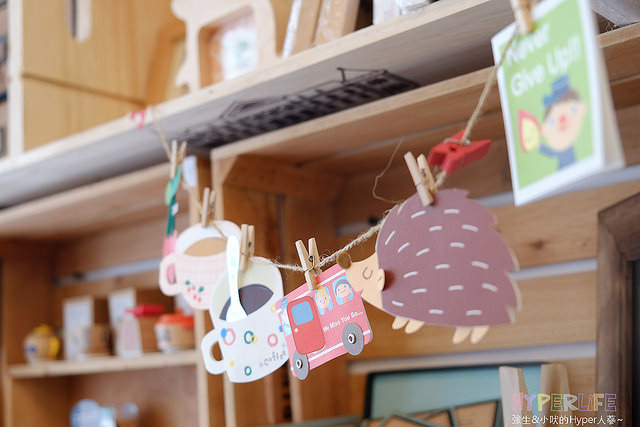 讓女孩兒們忍不住想尖叫的可愛雜貨舖,給妳滿滿的Zakka台中雜貨大平台!!敲可愛的雜貨讓人陷入嚴重選擇困難之外,美美的店面裝潢擺設也是IG熱門打卡點喔~~ @強生與小吠的Hyper人蔘~ 小樹苗 (2).jpg