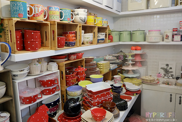 讓女孩兒們忍不住想尖叫的可愛雜貨舖,給妳滿滿的Zakka台中雜貨大平台!!敲可愛的雜貨讓人陷入嚴重選擇困難之外,美美的店面裝潢擺設也是IG熱門打卡點喔~~ @強生與小吠的Hyper人蔘~ 小樹苗 (4).jpg