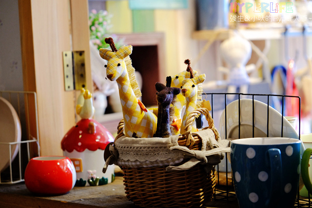 讓女孩兒們忍不住想尖叫的可愛雜貨舖,給妳滿滿的Zakka台中雜貨大平台!!敲可愛的雜貨讓人陷入嚴重選擇困難之外,美美的店面裝潢擺設也是IG熱門打卡點喔~~ @強生與小吠的Hyper人蔘~ buka (3).jpg