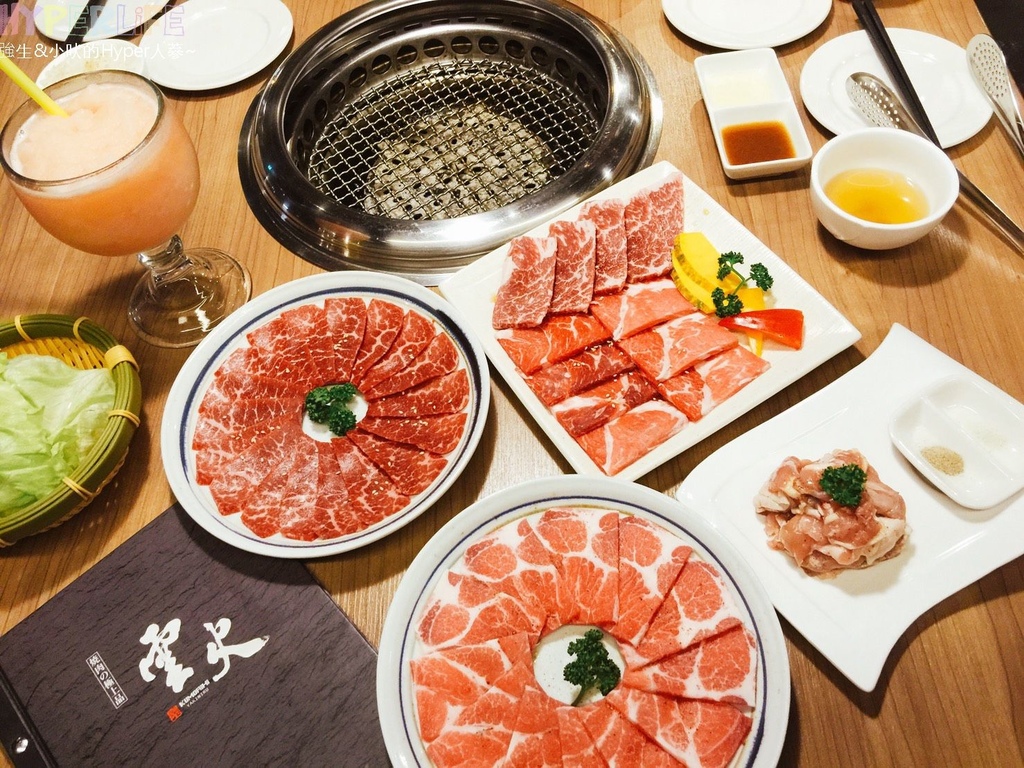 雲火日式燒肉 – 西屯區好吃燒肉再一發,忠於食物原始口味,使用choice等級牛排好滋味,還有台灣香草豬後腿肉口感好有彈性啊~ @強生與小吠的Hyper人蔘~ 雲火