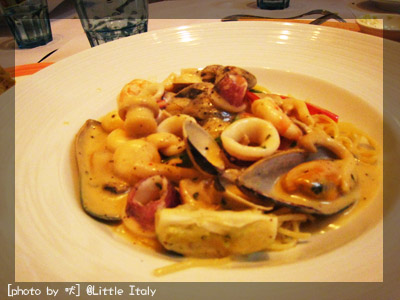 一整個吃不飽‧小義大利莊園 @強生與小吠的Hyper人蔘~ 一整個吃不飽‧小義大利莊園