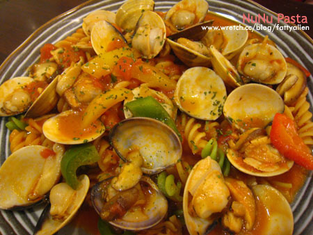 俗溝大碗Pasta│NuNu Cafe│ @強生與小吠的Hyper人蔘~ 俗溝大碗Pasta│NuNu Cafe│