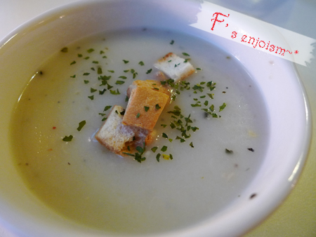 Robot Station機器人餐廳2店。R星咖啡。 @強生與小吠的Hyper人蔘~ Robot Station機器人餐廳2店。R星咖啡。