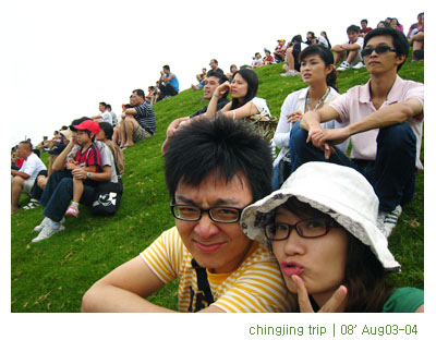 放一個腦袋空空行。 @強生與小吠的Hyper人蔘~ 放一個腦袋空空行。