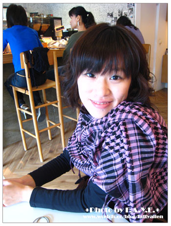 暴食社三巨頭@Retro Coffee。 @強生與小吠的Hyper人蔘~ 暴食社三巨頭@Retro Coffee。