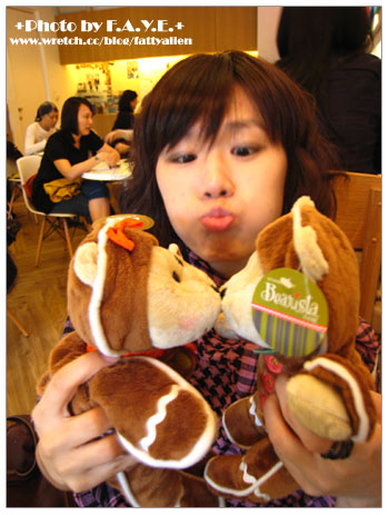 暴食社三巨頭@Retro Coffee。 @強生與小吠的Hyper人蔘~ 暴食社三巨頭@Retro Coffee。