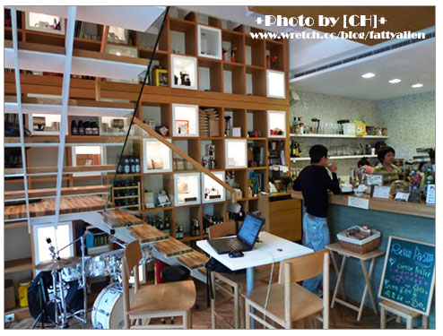 暴食社三巨頭@Retro Coffee。 @強生與小吠的Hyper人蔘~ 暴食社三巨頭@Retro Coffee。