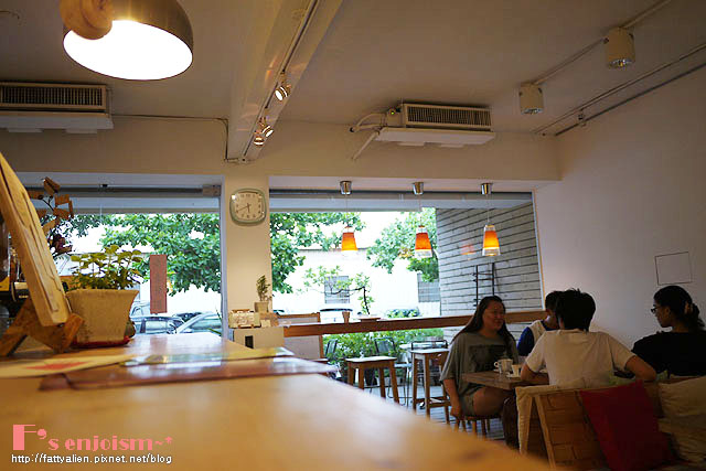 cafe yestoday (4).jpg